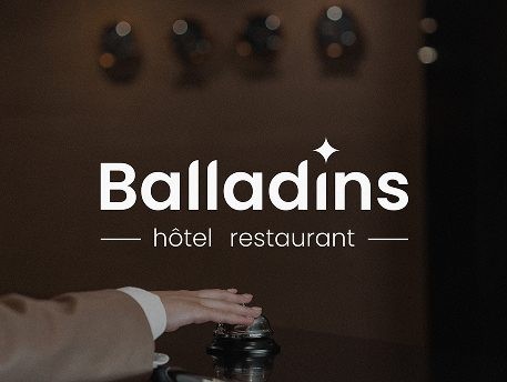 Logo et signalétique Balladins Hôtel & Restaurant